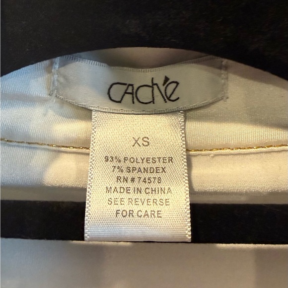 Cache White Button-Up Top - Picture 3 of 5